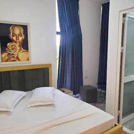 Bs Hotel Durrës 외부 사진